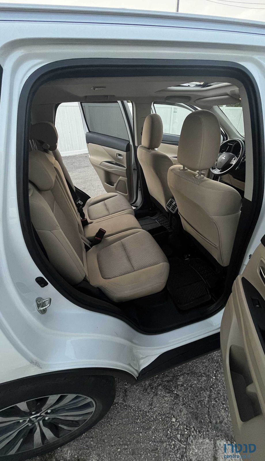 2020' Mitsubishi Outlander מיצובישי אאוטלנדר photo #2