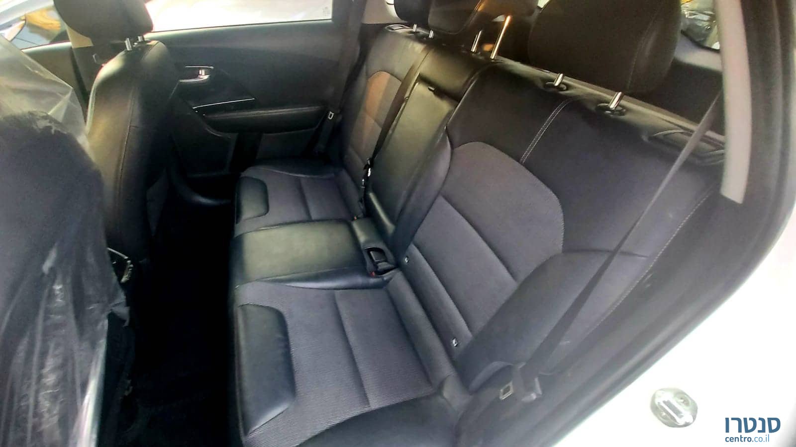 2018' Kia Niro photo #6