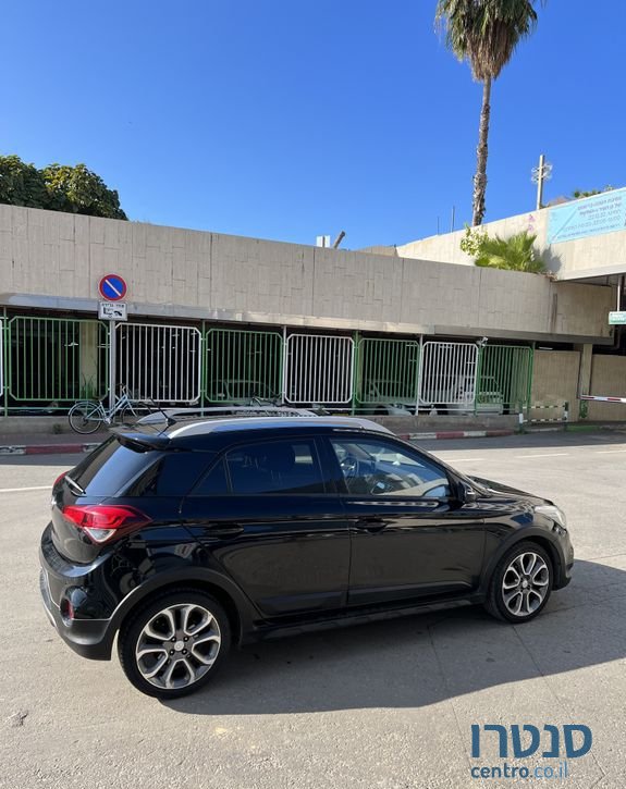 2017' Hyundai i20 יונדאי קרוס photo #3