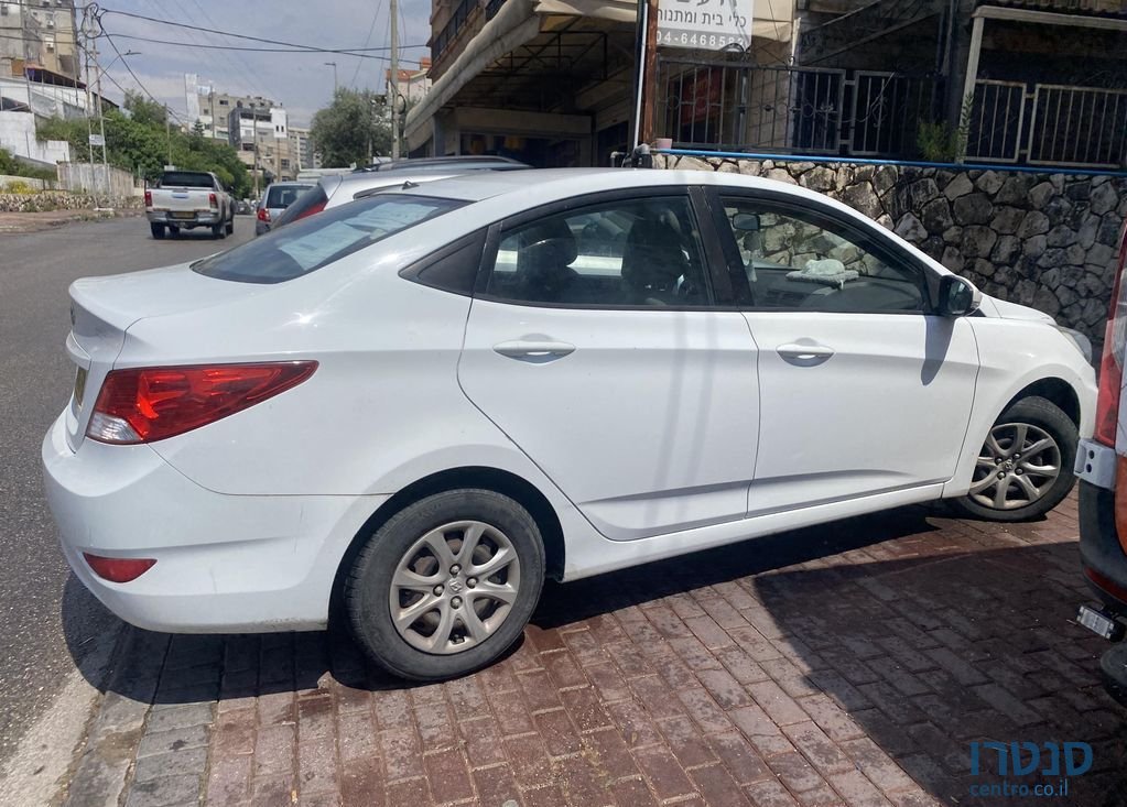 2014' Hyundai i25 יונדאי photo #2