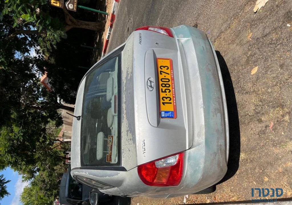 2010' Hyundai Accent יונדאי אקסנט photo #2