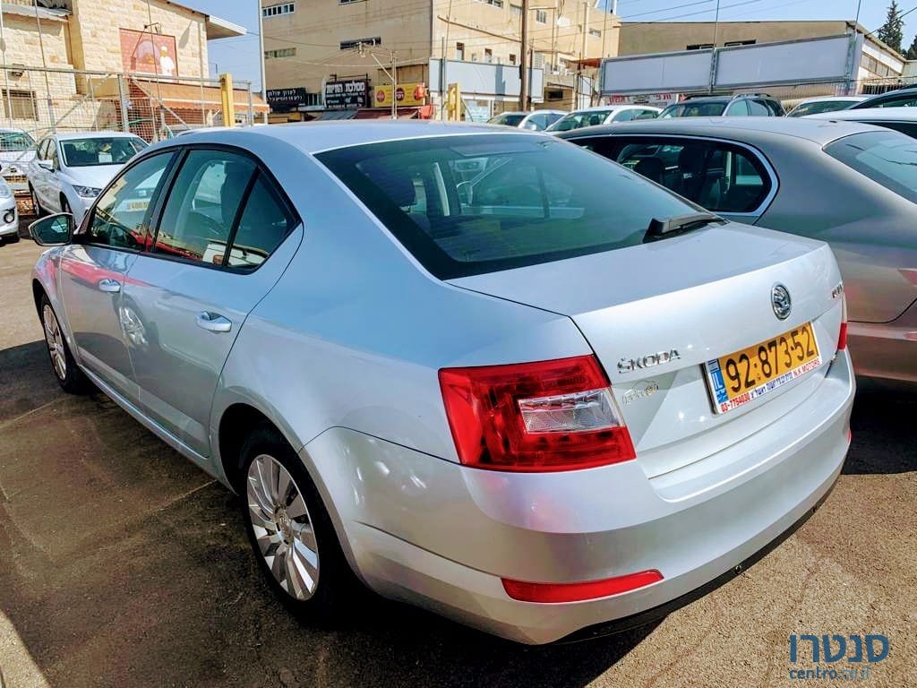 2014' Skoda Octavia photo #2