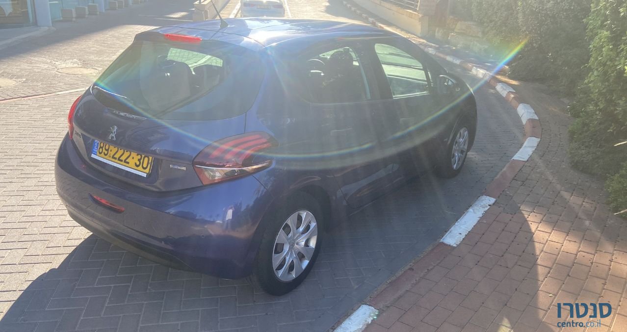 2016' Peugeot 208 פיג'ו photo #1