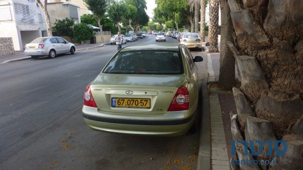 2004' Hyundai Elantra photo #3