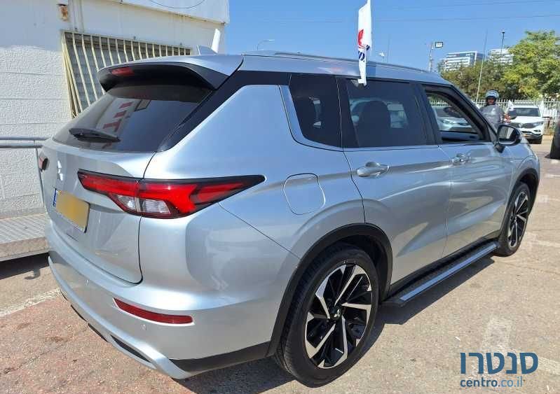 2022' Mitsubishi Outlander מיצובישי אאוטלנדר photo #2