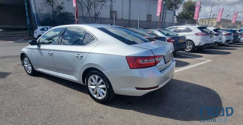 2021' Skoda Superb סקודה סופרב photo #5