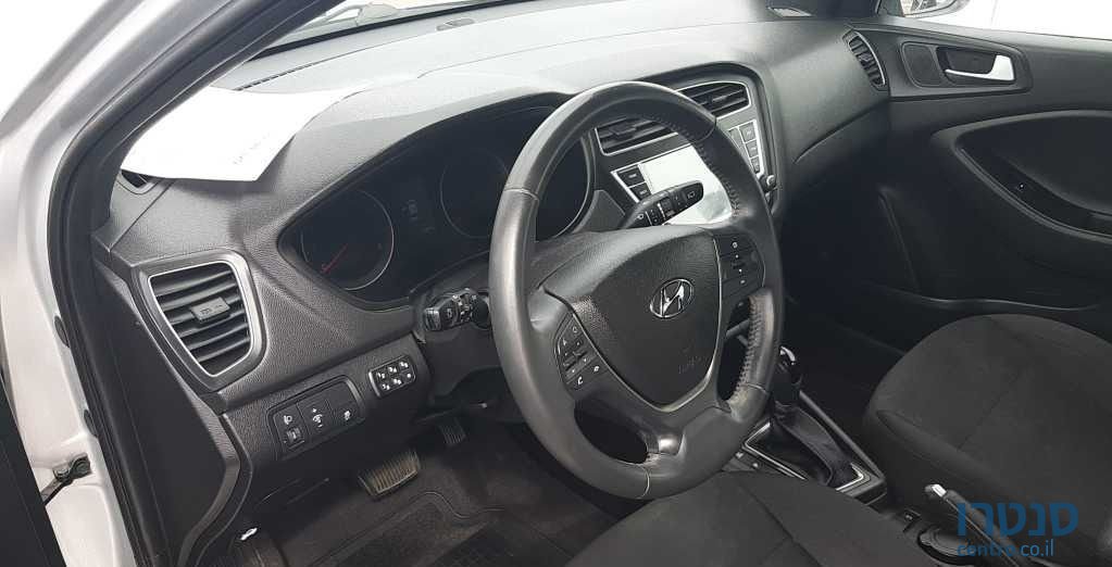 2020' Hyundai i20 יונדאי photo #2
