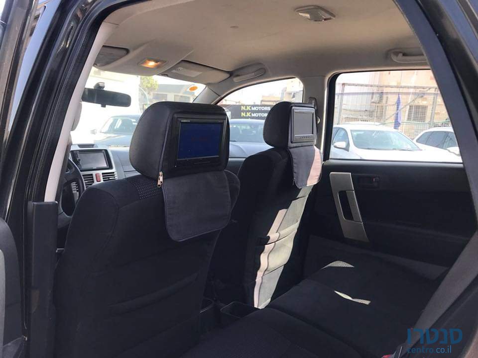 2009' Daihatsu Terios photo #4