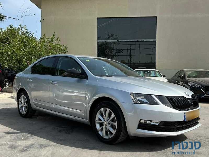 2020' Skoda Octavia סקודה אוקטביה photo #3