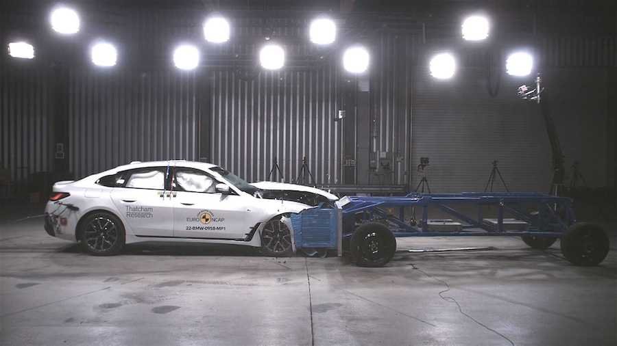 BMW i4 Dissapoints In EuroNCAP Crash Test With Four-Star Rating