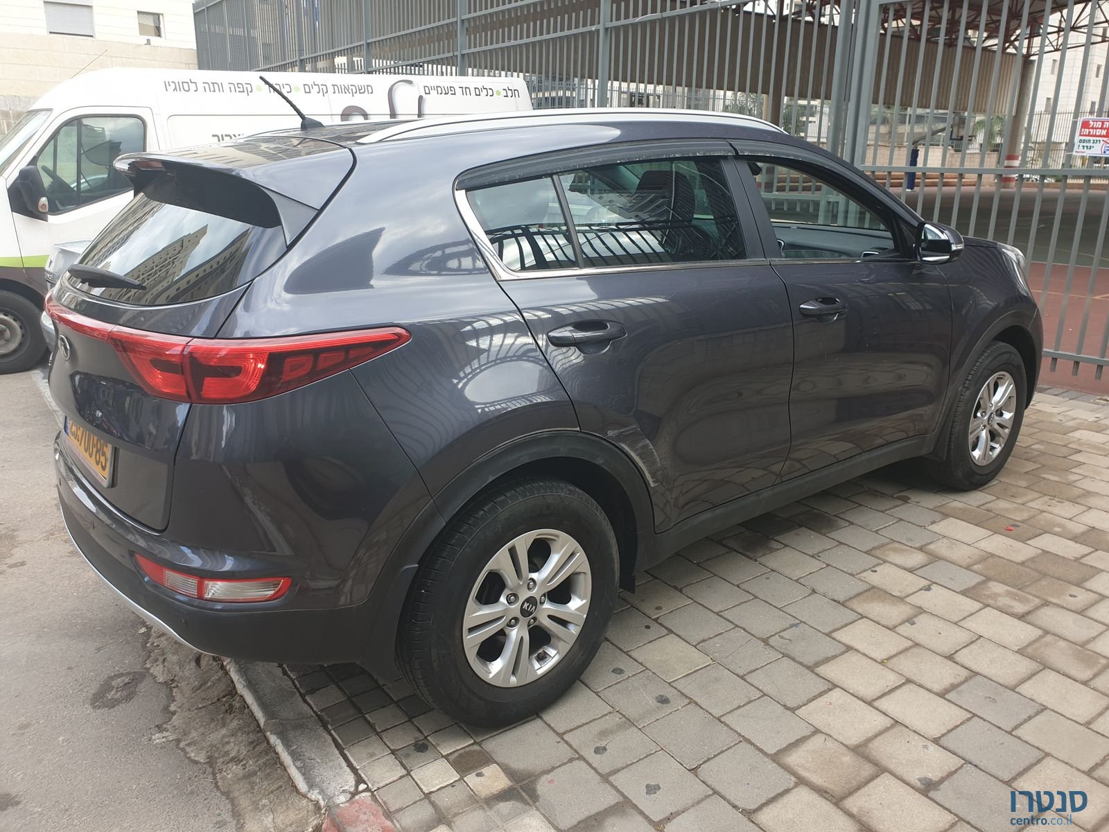 2017' Kia Sportage photo #3