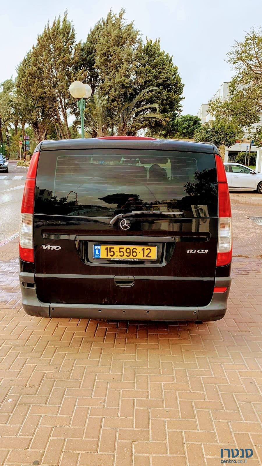 2012' Mercedes-Benz Vito photo #3