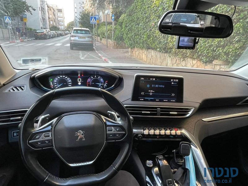 2017' Peugeot 3008 פיג'ו photo #6