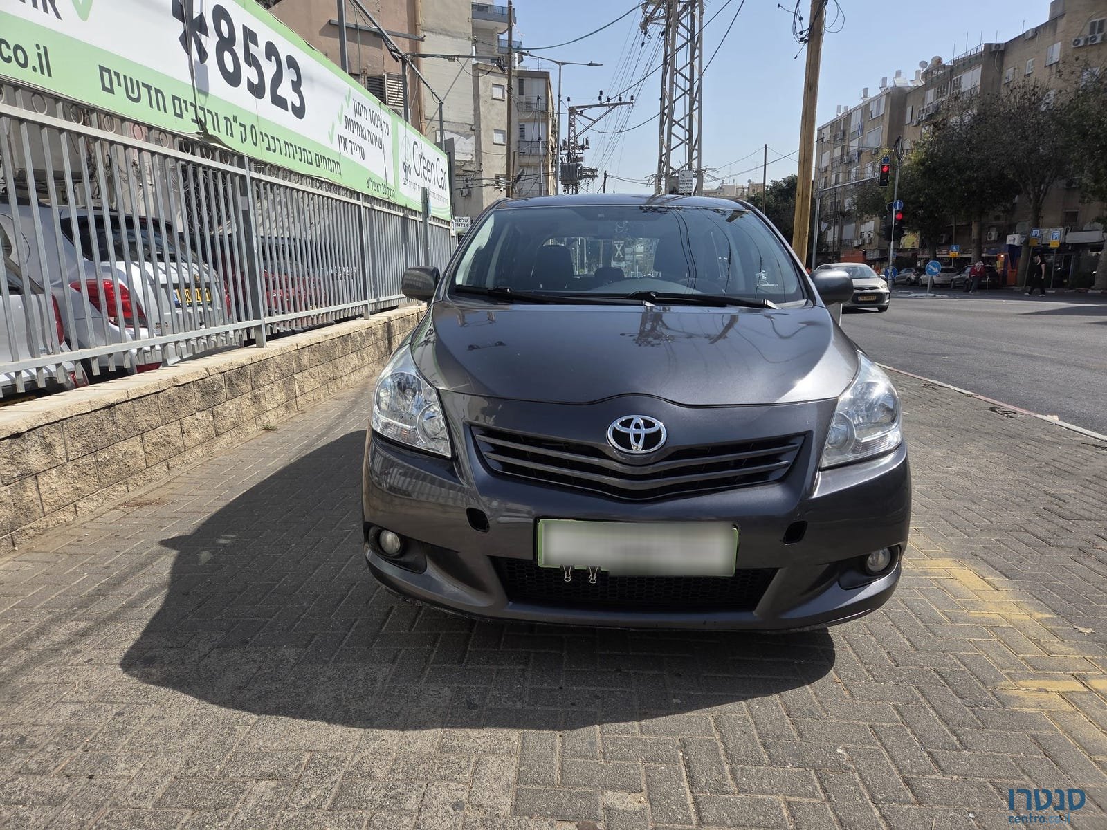 2011' Toyota Verso photo #4