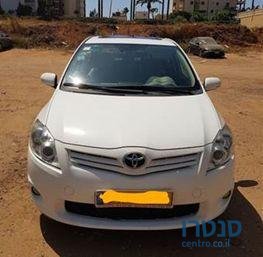 2011' Toyota Auris טויוטה אוריס photo #2