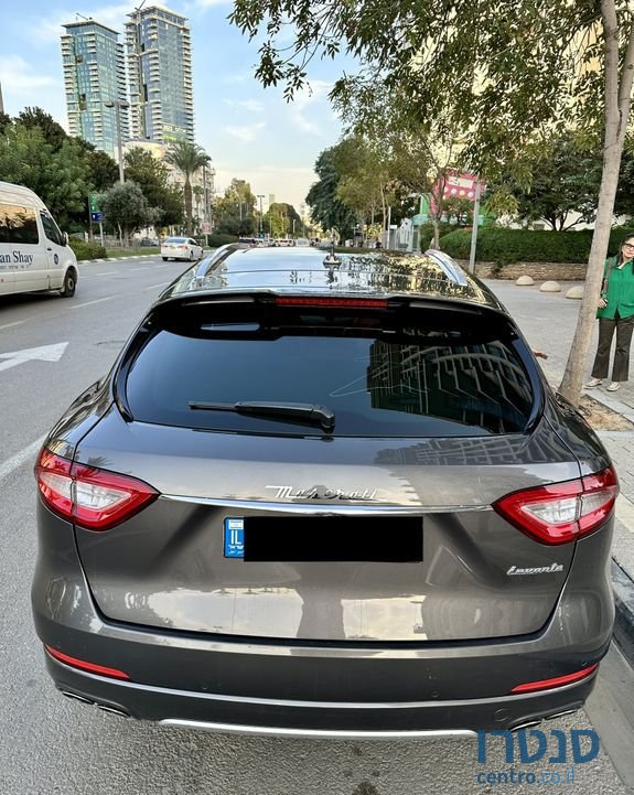 2017' Maserati Levante מזראטי לבנטה photo #3