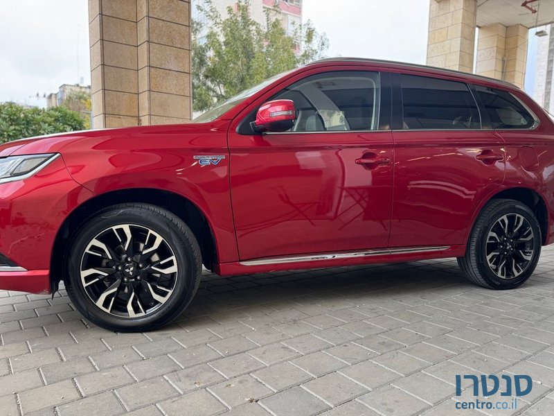 2018' Mitsubishi Outlander מיצובישי אאוטלנדר photo #4