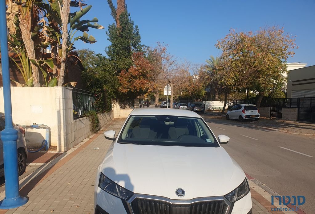 2021' Skoda Octavia סקודה אוקטביה photo #1