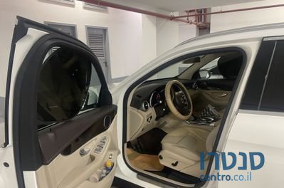 2017' Mercedes-Benz GLC מרצדס photo #4