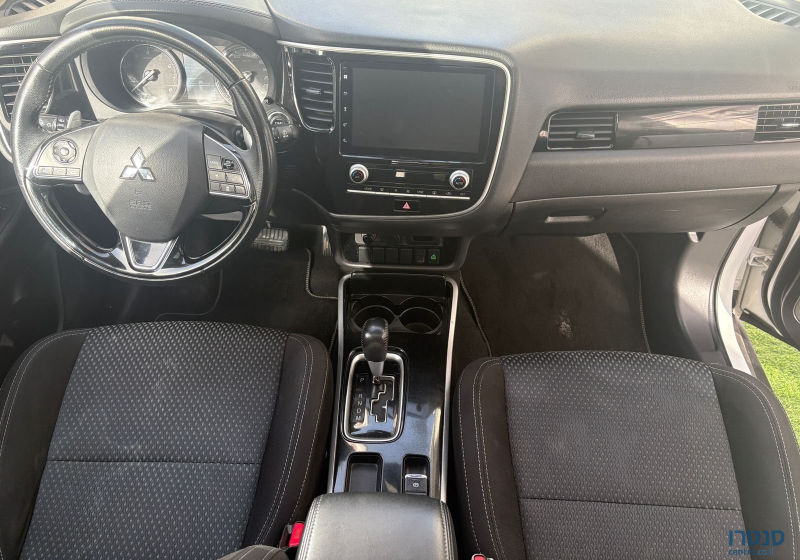 2020' Mitsubishi Outlander מיצובישי אאוטלנדר photo #6