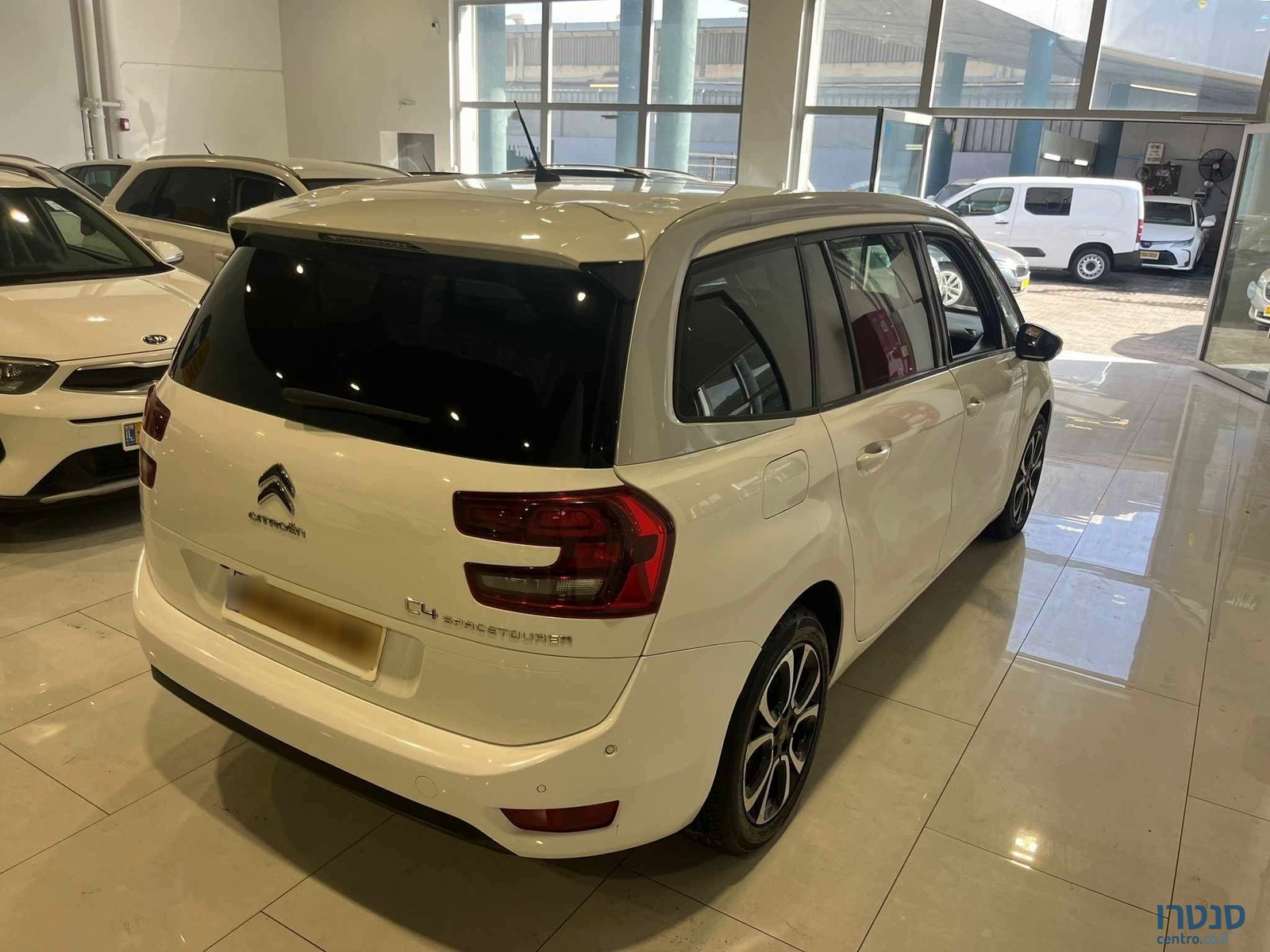 2020' Citroen C4 SpaceTourer photo #3