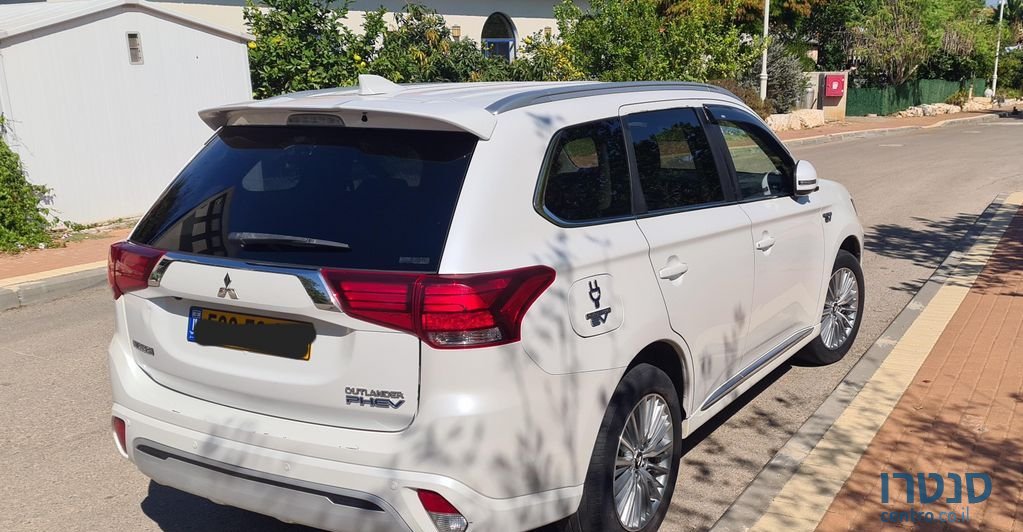 2019' Mitsubishi Outlander מיצובישי אאוטלנדר photo #4