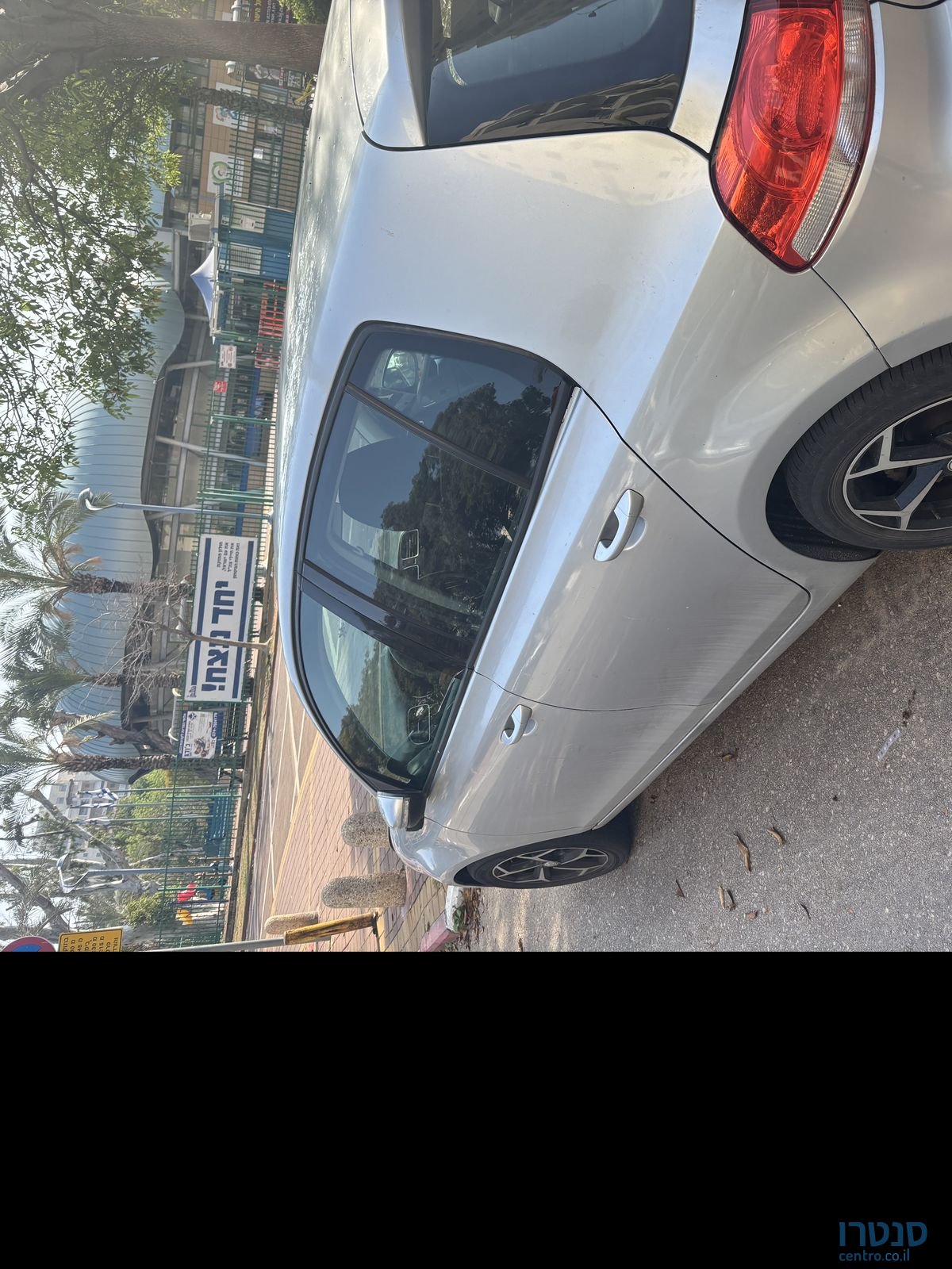 2011' Volkswagen Golf פולקסווגן גולף photo #3