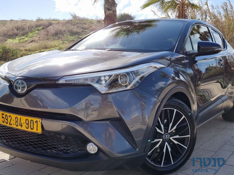 2019' Toyota C-Hr טויוטה photo #6