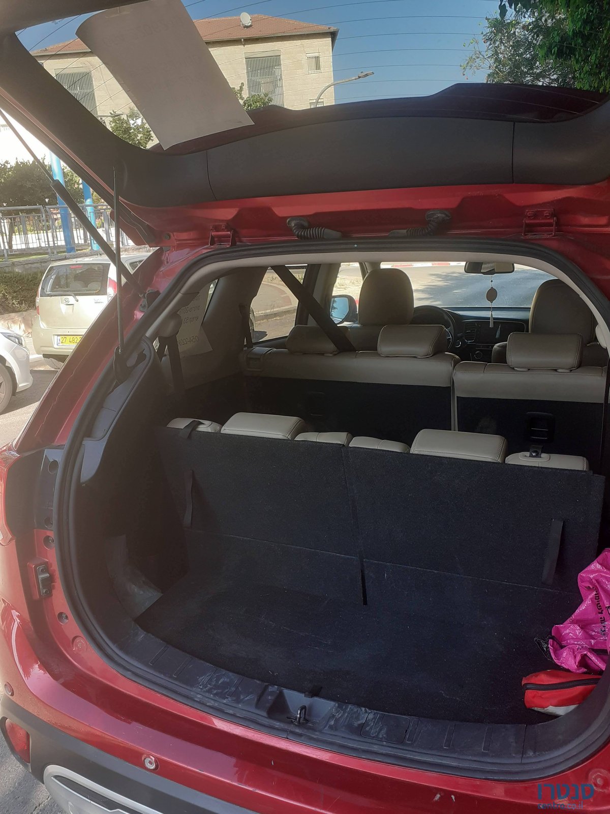 2019' Mitsubishi Outlander photo #4