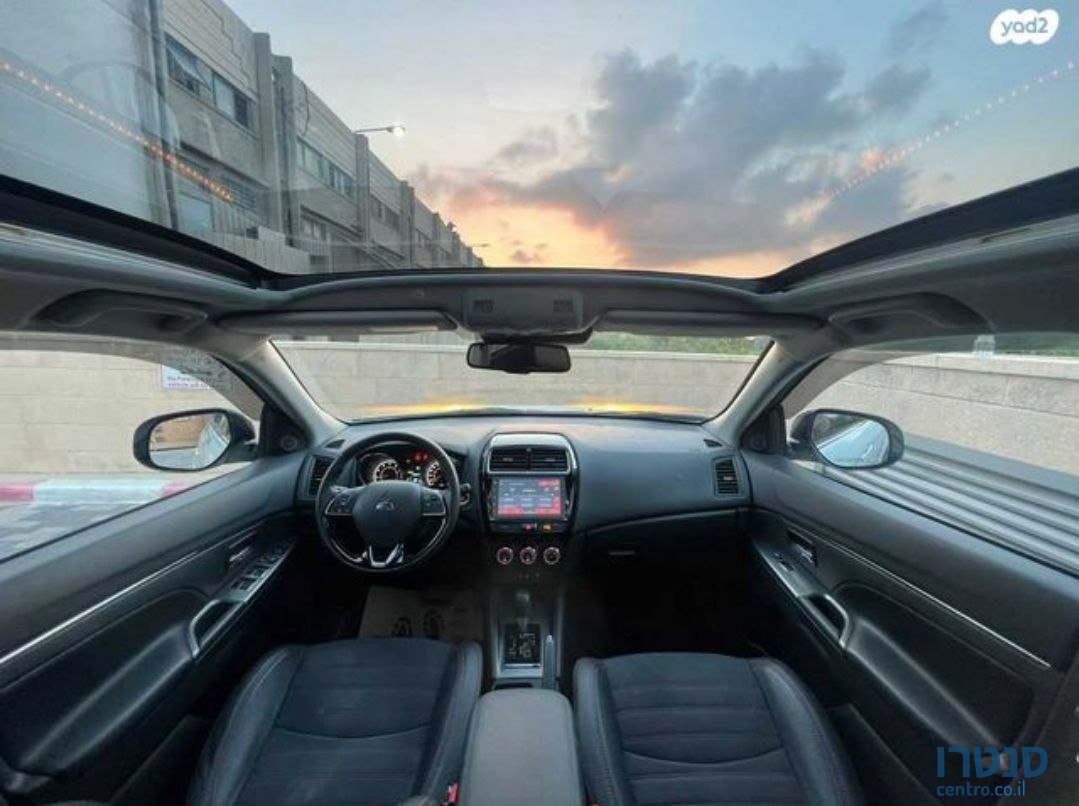 2019' Mitsubishi ASX photo #4