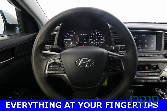 2018' Hyundai Elantra photo #6