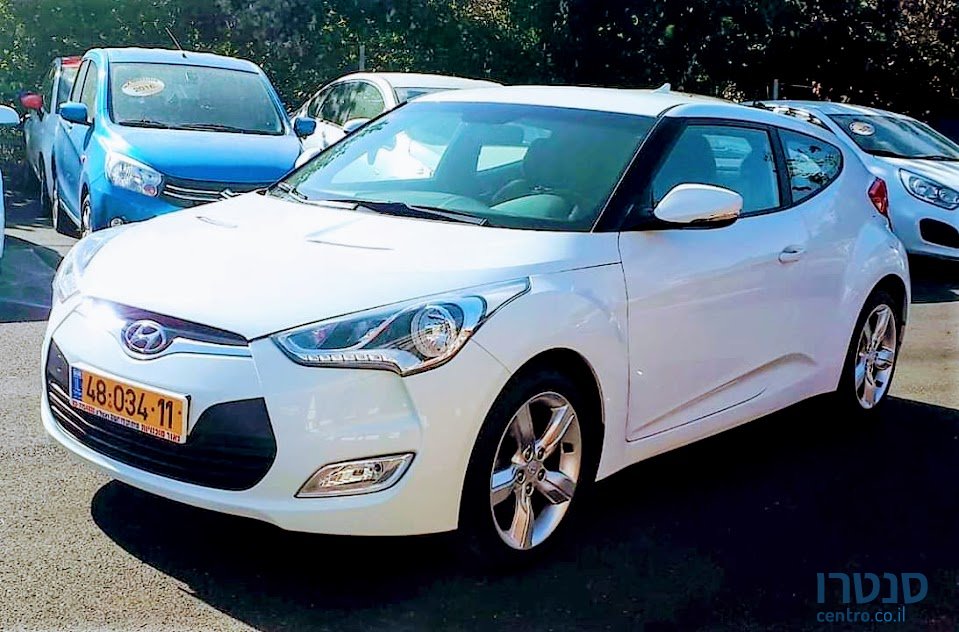 2013' Hyundai Veloster photo #1