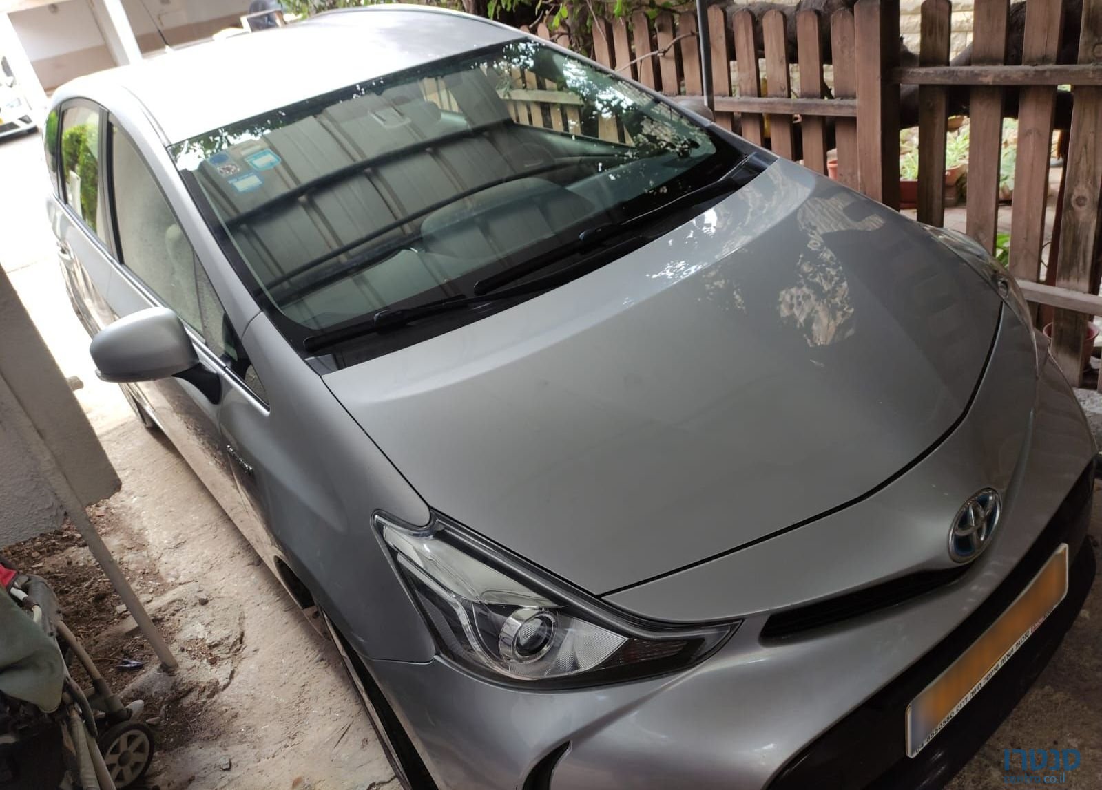 2017' Toyota Prius Plus טויוטה פריוס פלוס photo #3