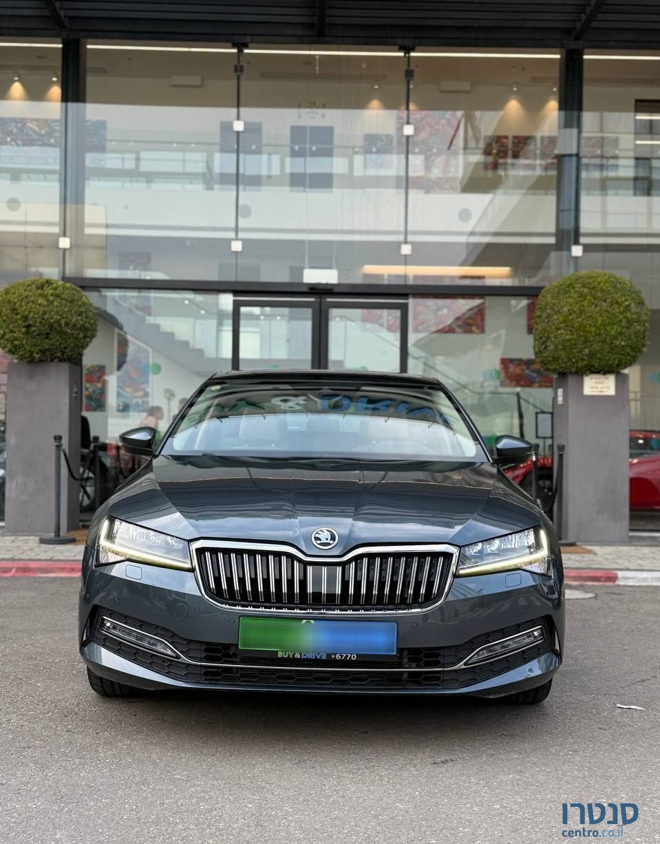 2020' Skoda Superb סקודה סופרב photo #2