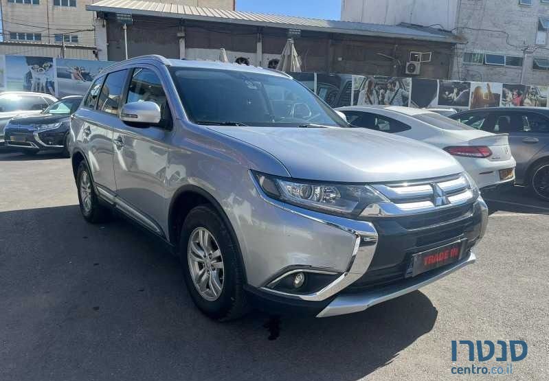 2017' Mitsubishi Outlander מיצובישי אאוטלנדר photo #2