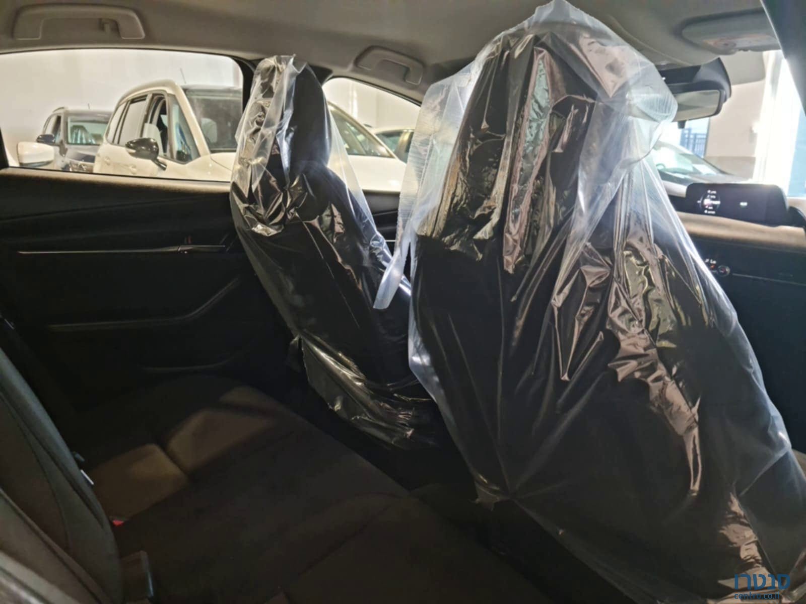2022' Mazda 3 photo #7
