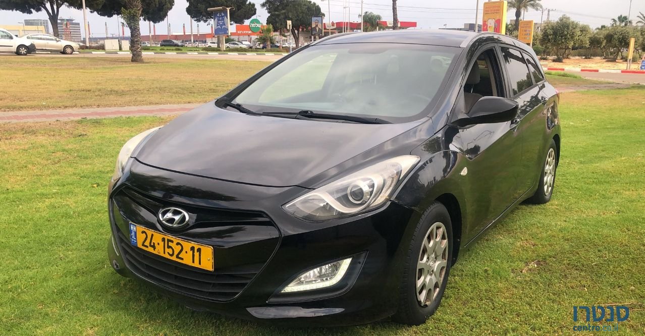 2013' Hyundai i30 יונדאי photo #2