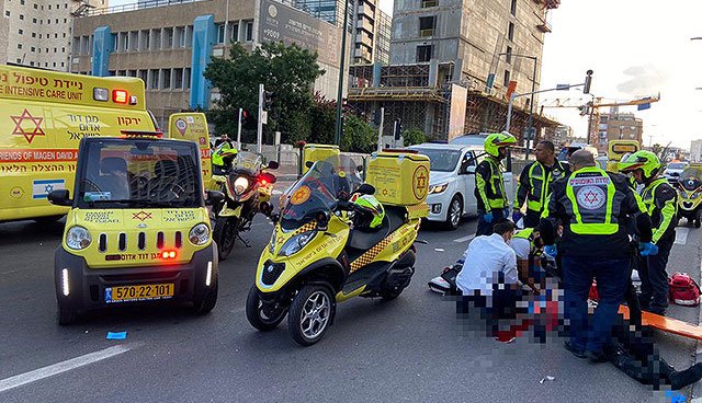 В Рамат-Гане столкнулись мотоциклист и велосипедист: один погиб, другой в тяжелом состоянии