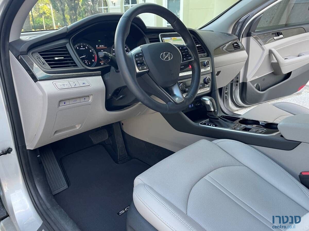 2020' Hyundai Sonata photo #1