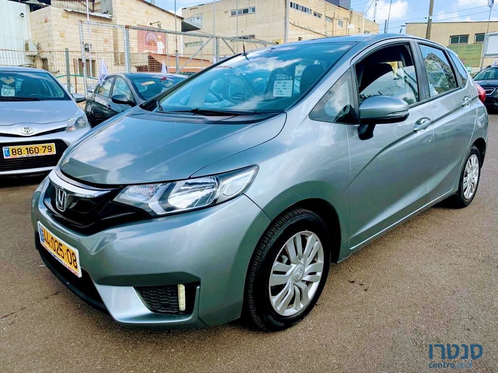 2016' Honda Jazz photo #1