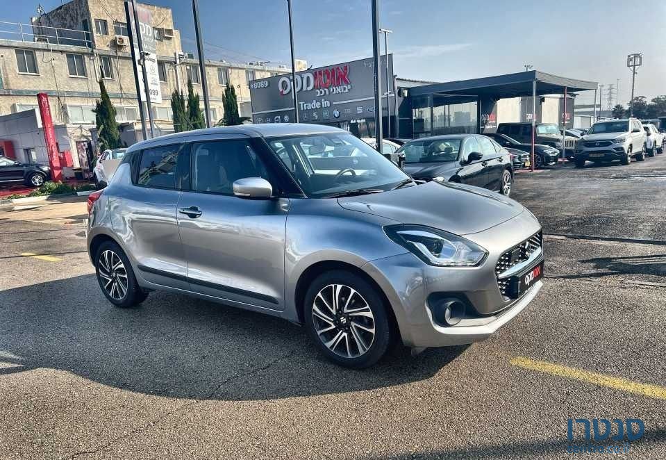2021' Suzuki Swift סוזוקי סוויפט photo #1