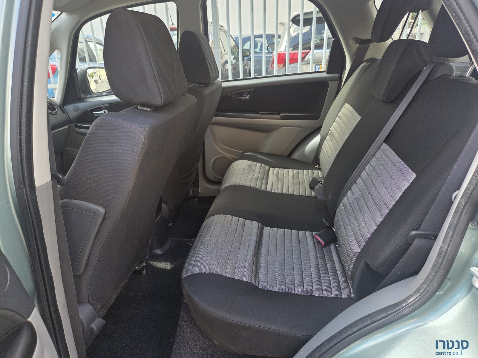 2013' Suzuki SX4 photo #3