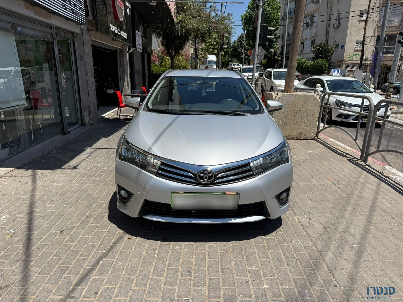 2015' Toyota Corolla photo #3
