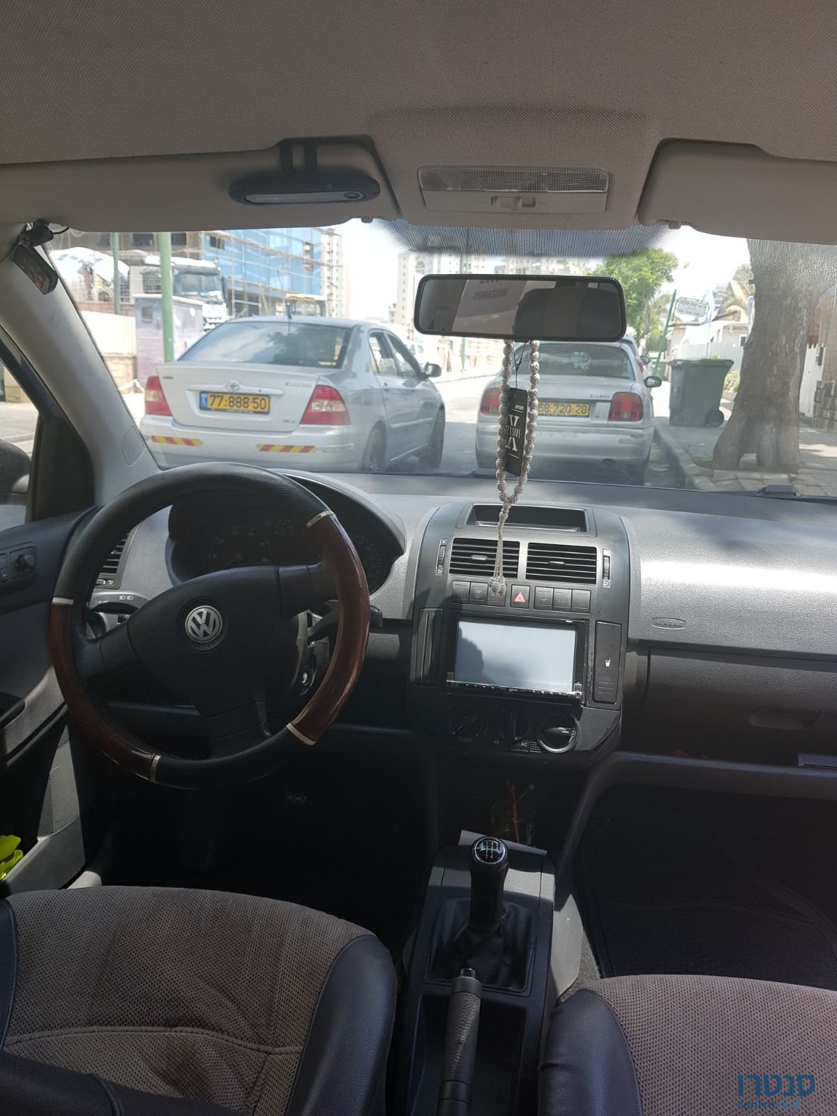 2008' Volkswagen Polo photo #4