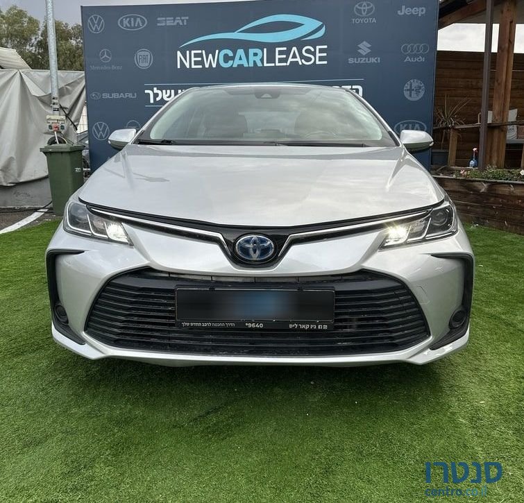 2021' Toyota Corolla טויוטה קורולה photo #3
