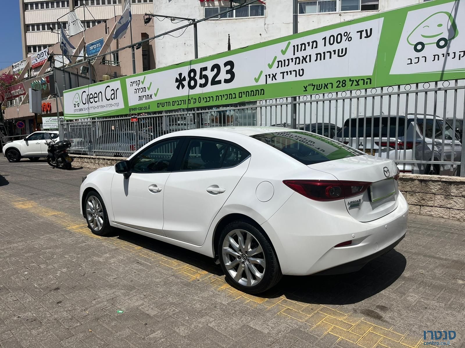 2014' Mazda 3 photo #3