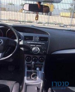 2010' Mazda 3 ספיריט photo #1