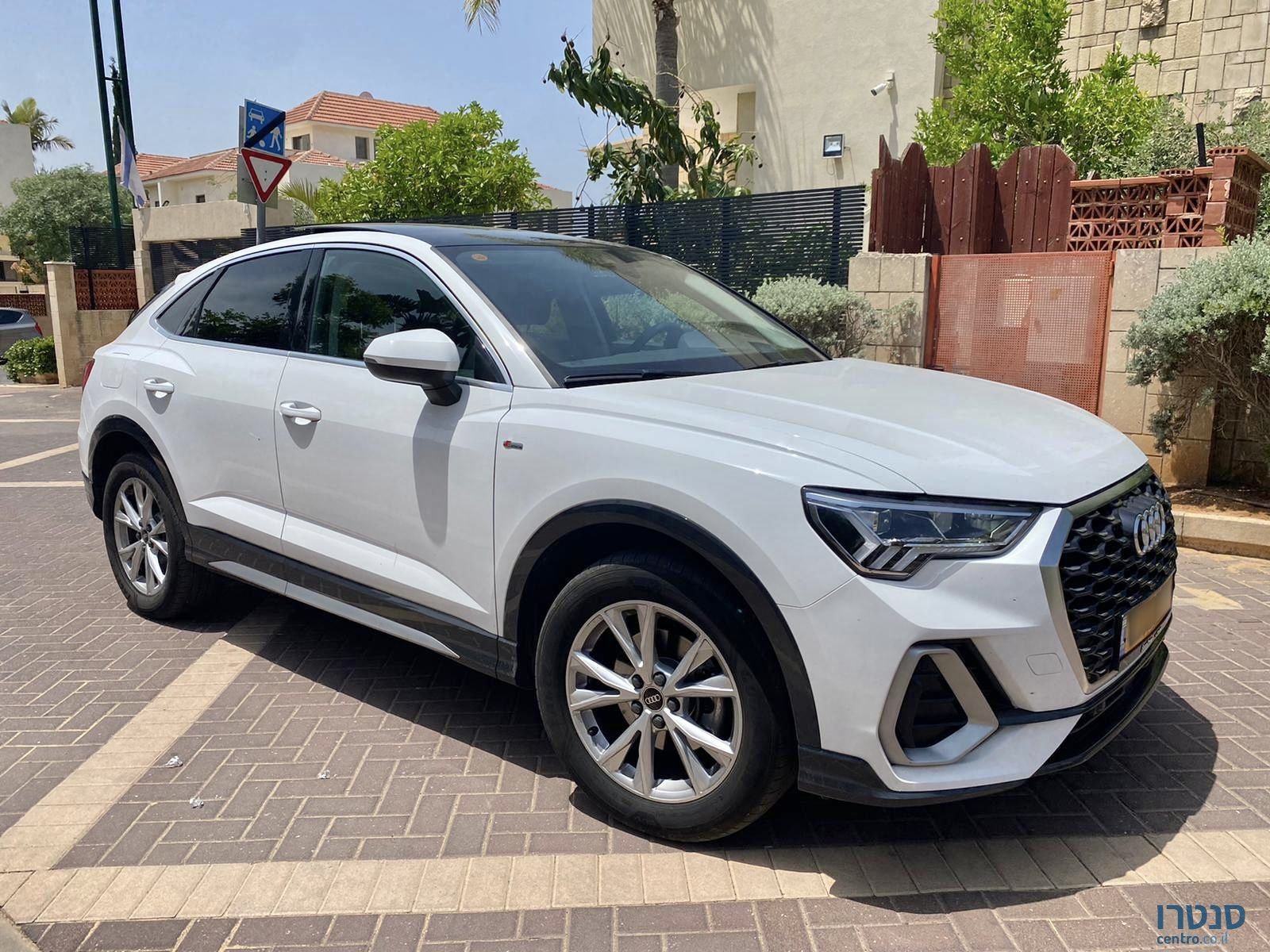 2022' Audi Q3 אאודי photo #1