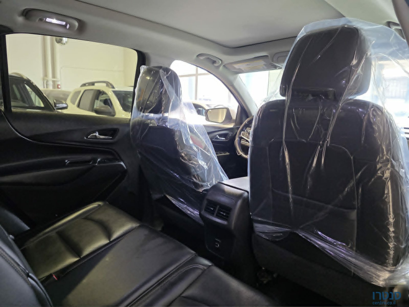 2020' Chevrolet Equinox photo #6