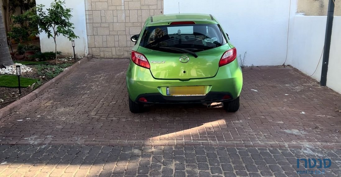 2010' Mazda 2 מאזדה photo #3